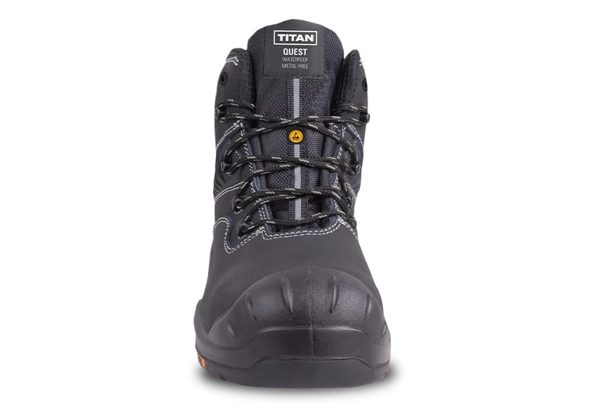 Titan Quest black safety boot front view with toe cap